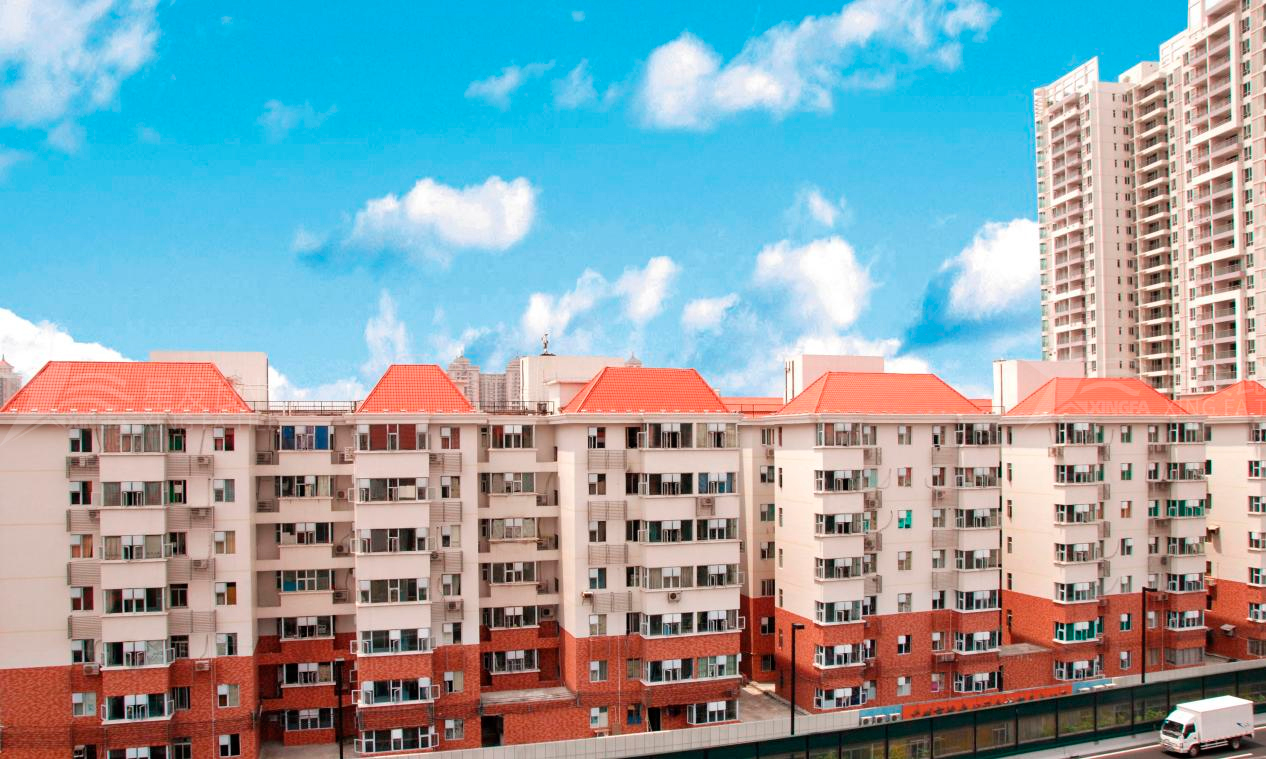 平改坡工程用合成樹脂瓦的優(yōu)勢，不僅僅是提升城市形象那么簡單！